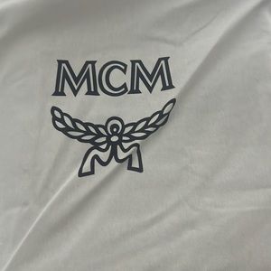 Like NEW WORN ONCE !